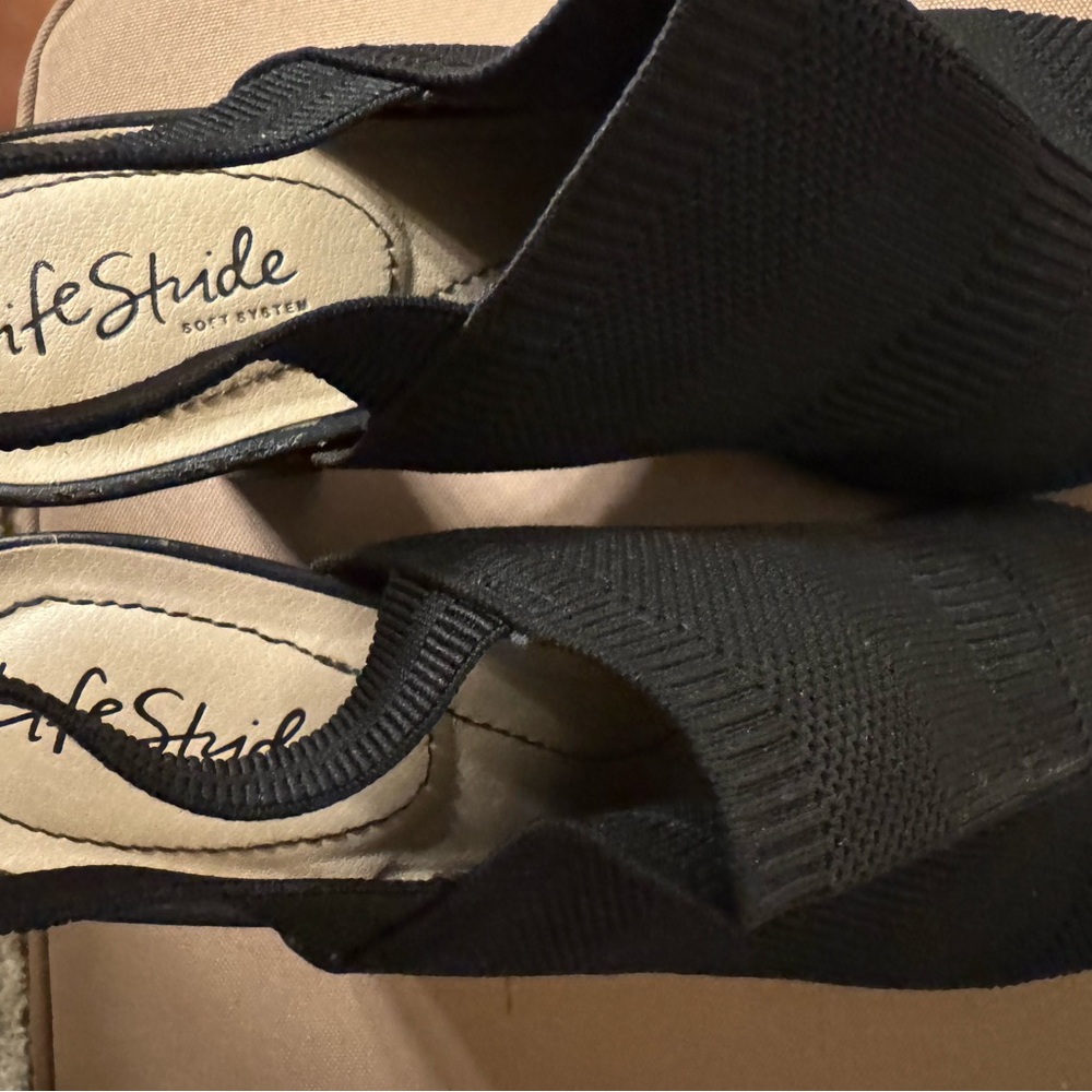 Life Stride Black Textured Mules 8.5